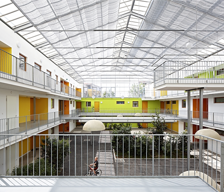 Archisearch - THE BEAUTIFUL NEIGHBOURHOOD INSIDE THE RESIDENTIAL BUILDINGS IN INGOLSTADT / BEHNISCH ARCHITEKTEN