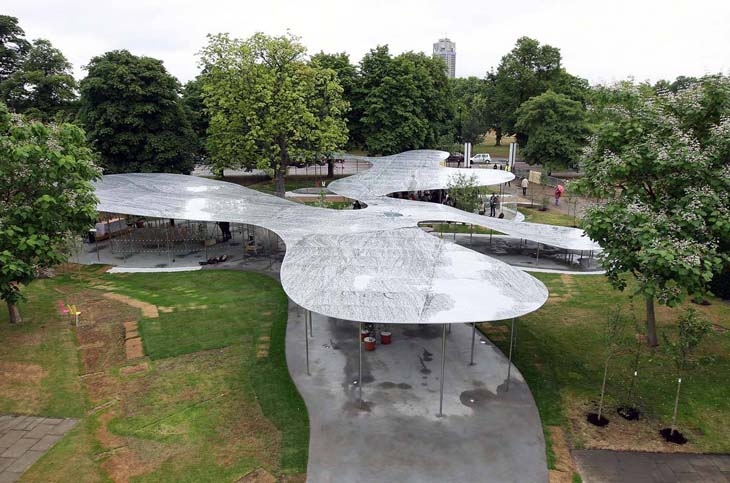 Archisearch - Serpentine Gallery Pavilion 2009 Designed by Kazuyo Sejima + Ryue Nishizawa / SANAA (c) 2009 Kazuyo Sejima + Ryue Nishizawa / SANAA. Photograph: Iwan Baan