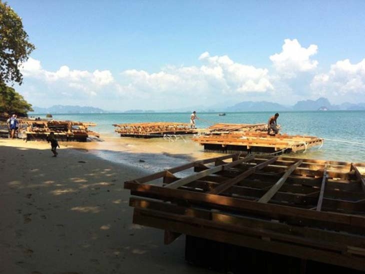 Archisearch FLOATING AUDITORIUM BY OLE SCHEEREN; FILM ON THE ROCKS YAO NOI