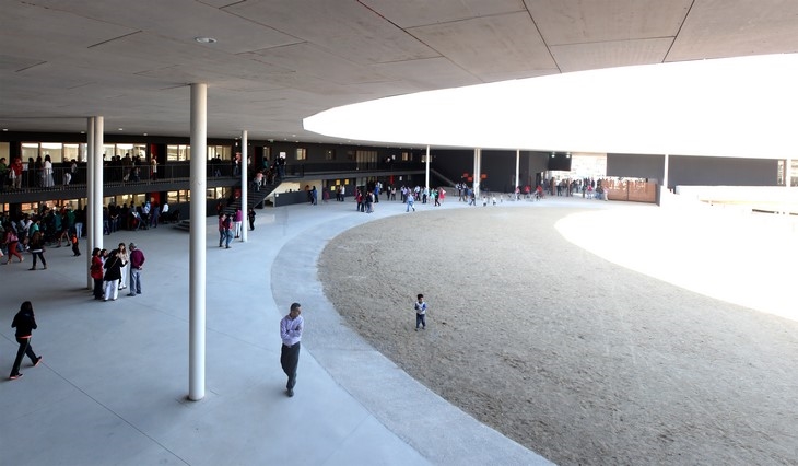 Archisearch - Ayelén School, 2015, Rancagua, Chile  Photo by ELEMENTAL