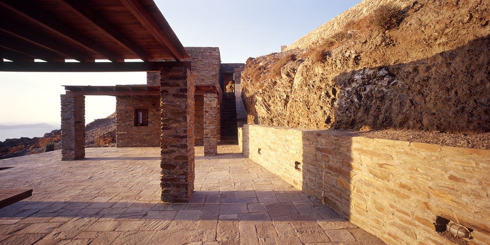 Archisearch - Location: «Charakas», Gavrio, Andros , Cyclades / Architectural Design: Katerina Tsigarida Architects / Architects: K. Tsigarida, T. Tantsis, A. Tellios, G. Toutourtsidou / Contruction Management: A. Kapon / Design: 2001 / Construction: 2003-2004 / Total area: 200 sqm / Photos: E. Attali, Y. Yerolymbos 