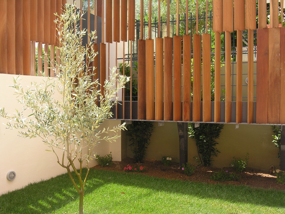 Archisearch - Κρυφοκοιτάζοντας στα Προάστια / AREA