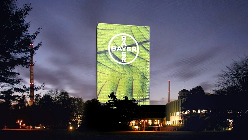 Archisearch - Bayer facade, media mesh