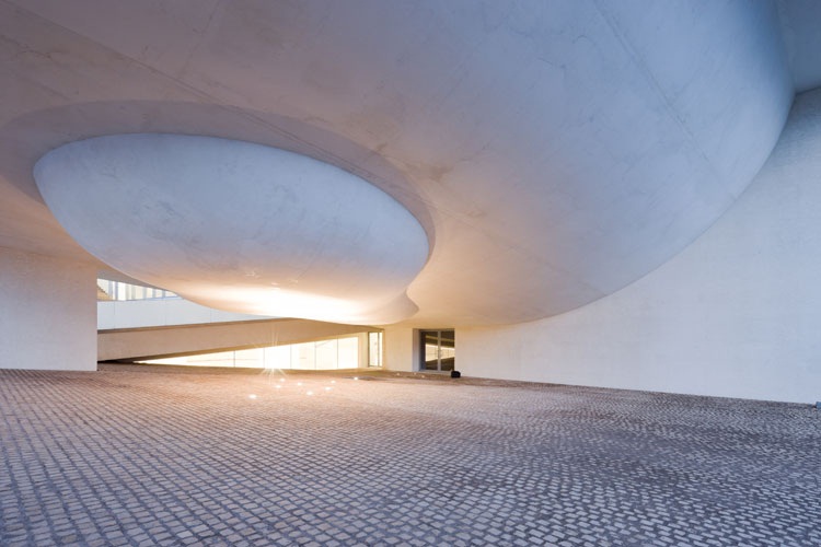 Archisearch Cité du Surf et de l’Océan /  Biarritz,Γαλλία /  Steven Holl Architects