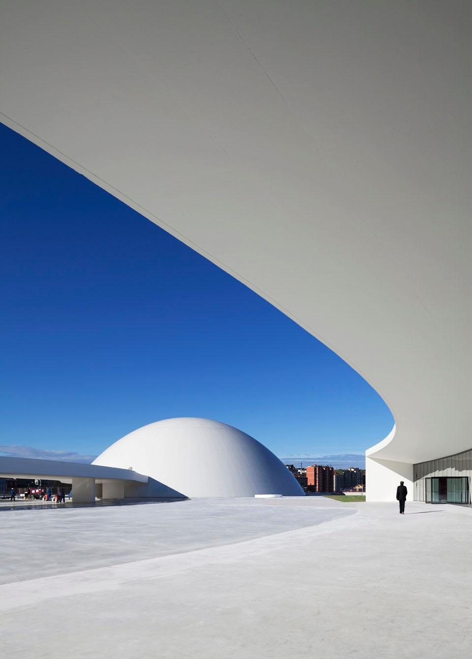 Archisearch - The Museum’s dome approached from the Reception building across a vast public square, rekindling longing for walks on the moon. Photo: (c) James Ewing Photography