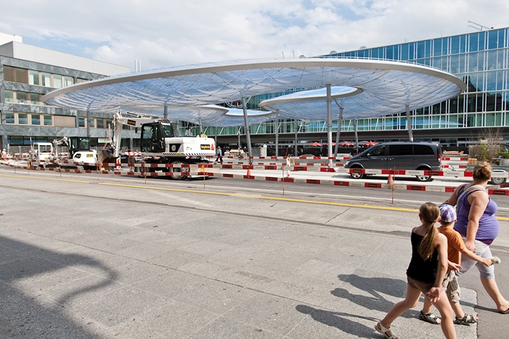 Archisearch BUS TERMINAL AND TRAIN STATION SQARE BY VEHOVAR & JAUSLIN ARCHITECTS