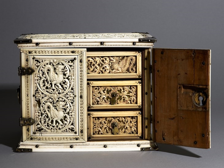 Archisearch - Cabinet (with an elephant hunt and the island of Matara), c. 1660-1670. Wood, tortoiseshell, overlaid with carved ivory. The Ashmolean Museum, Oxford. Purchased with the assistance of the Friends of the Ashmolean Museum