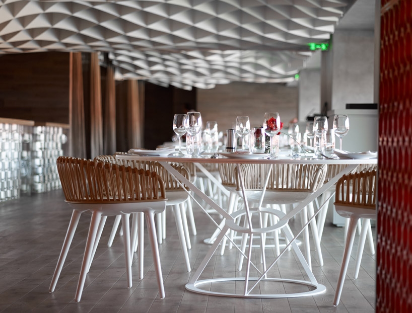 Archisearch V'AMMOS RESTAURANT / KARAISKAKIS STADIUM / LM ARCHITECTS