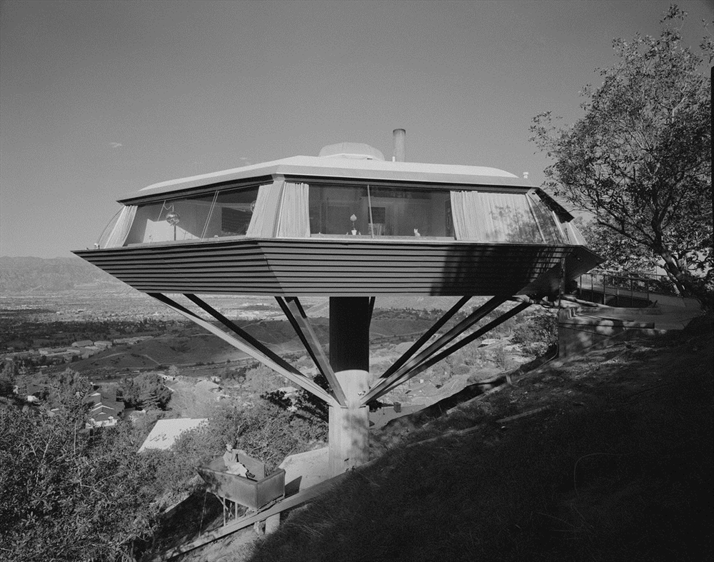 Archisearch SHAPED BY THE FUTURE: JOHN LAUTNER'S CHEMOSPHERE HOUSE