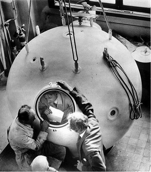 Archisearch - 41 HISTORICAL LIVING PROTOTYPES EXHIBITED IN 'CLOSED WORLDS' NY, CURATED BY LYDIA KALLIPOLITI