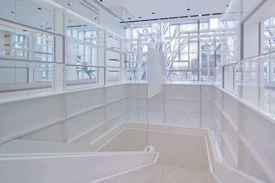 Archisearch  COACH, OMOTESANDO FLAGSHIP / OMA 