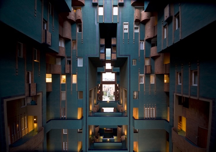 Archisearch - THE PECULIAR CHARM OF WALDEN7 CLUSTER WORLD / RICARDO BOFILL - TALLER DE ARQUITECTURA