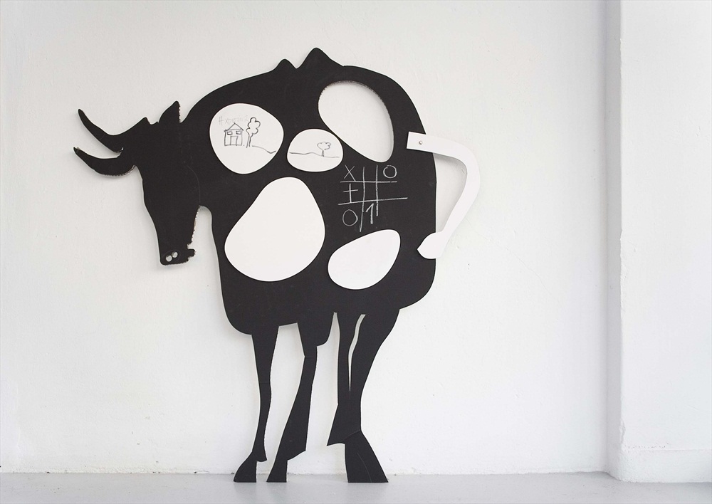 Archisearch - Cow magnetick blackboard | available at the benaki museum shop