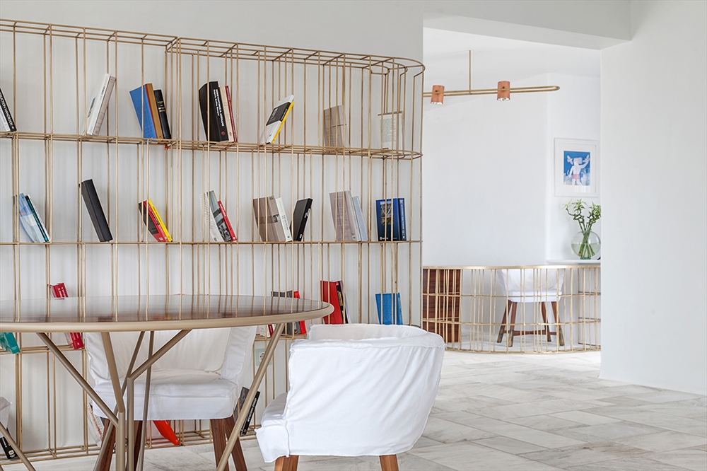 Archisearch - Office in Mykonos / Eleftherios Ambatzis / Photography by George Fakaros