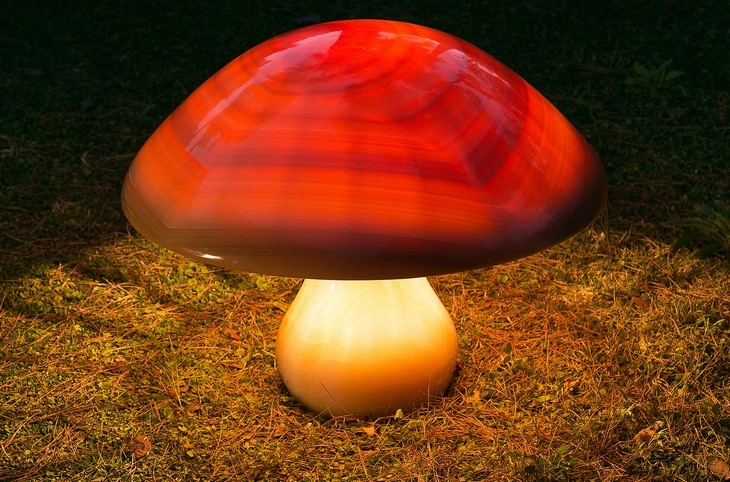 Archisearch - ELEFTHERIOS AMBATZIS DESIGNS THE FOSSILISED MUSHROOM LIGHTNING