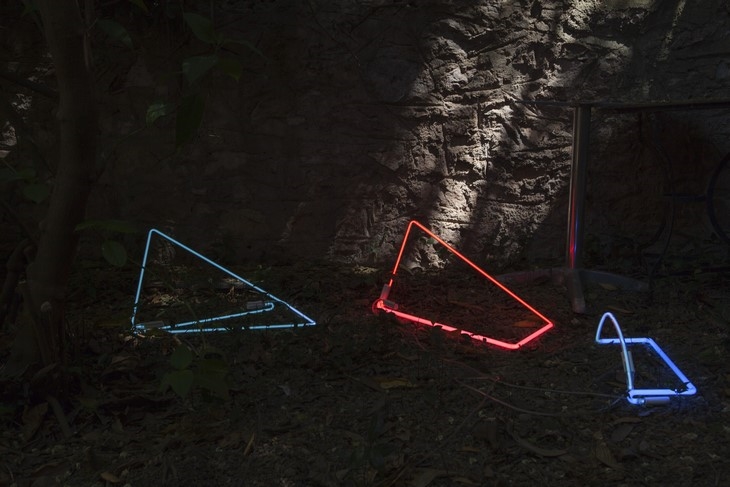 Archisearch - Neon Lighting Instruments / Faye Tsakalides 