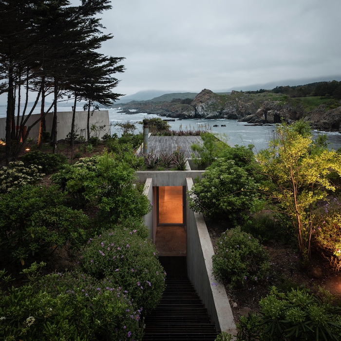 Archisearch - A PAINTER'S STUDIO IN LOS VILOS, CHILE BY FELIPE ASSADI & FRANCISCA PULIDO