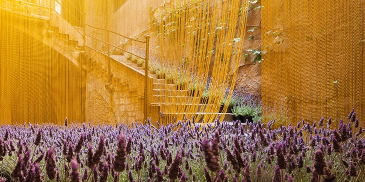 Archisearch - MOSCA INSTALLATION BY PAU SARQUELLA FÀBREGAS AND CARMEN TORRES 