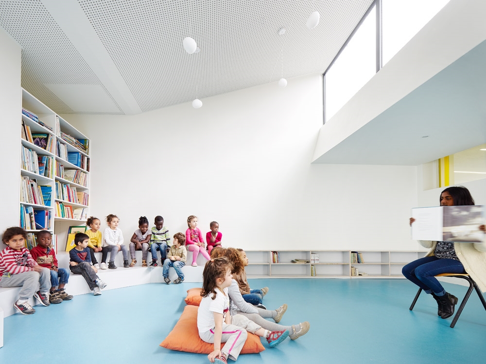 Archisearch - NURSERY SCHOOL EXTENSION, MANTES-LA-VILLE, FRANCE / GRAAL ARCHITECTURE
