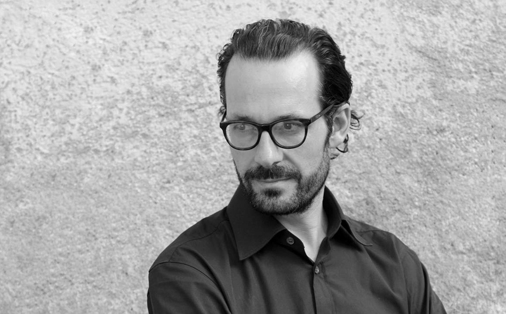 Archisearch - Design Real. 43 αντικείμενα καθημερινής χρήσης βρίσκουν θέση σε μία γκαλερί.