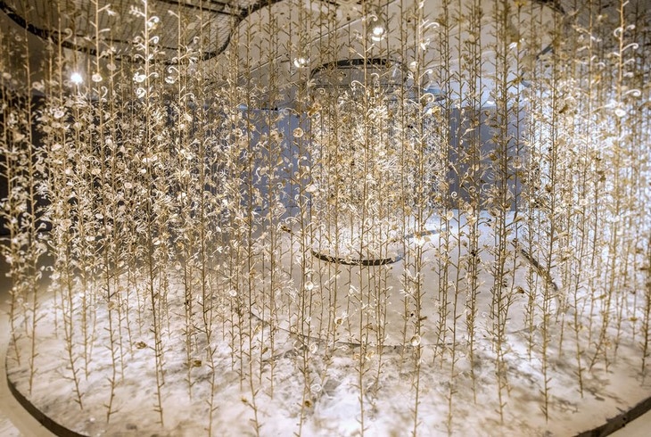 Archisearch THE FROZEN BEAUTY OF THE HANGING GARDEN / AN INSTALLATION BY KRIS RUHS