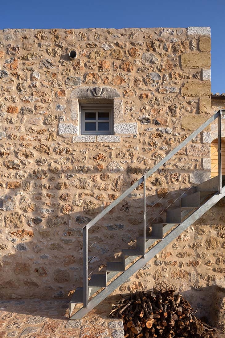 Archisearch - RECONSTRUCTION OF A STONE HOUSE | hhharchitects 