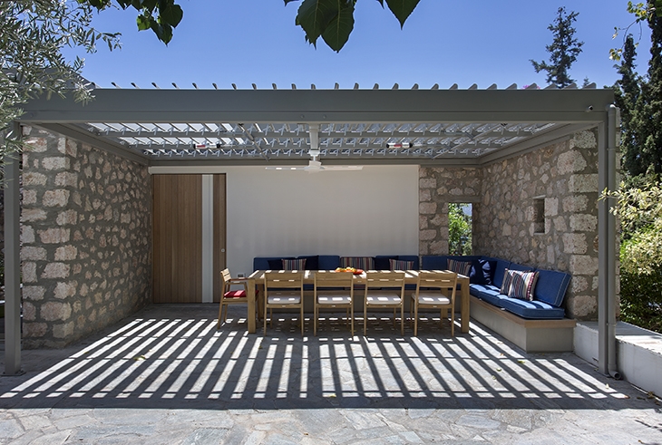 Archisearch - Doxiadis’ Own Entopia – House In Apollonion / K-Division Architecture / Mike Kraounakis / Photography by Panagiotis Voumvakis