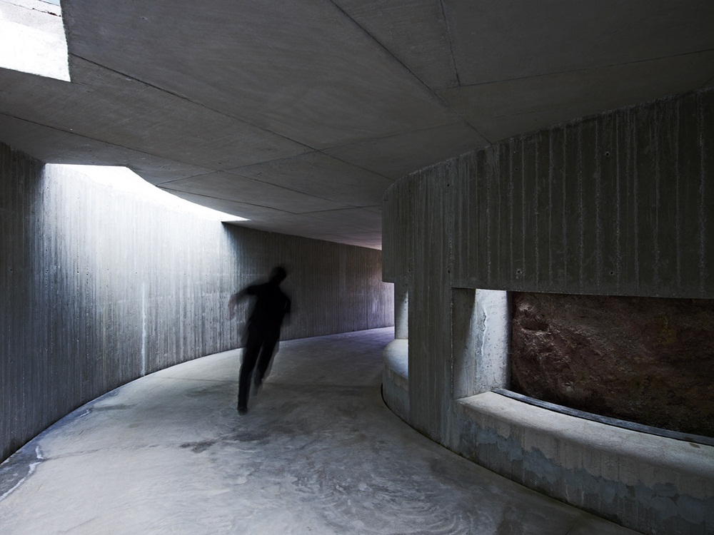 Archisearch - VANGELIS PATERAKIS / ARTIST & PHOTOGRAPHER