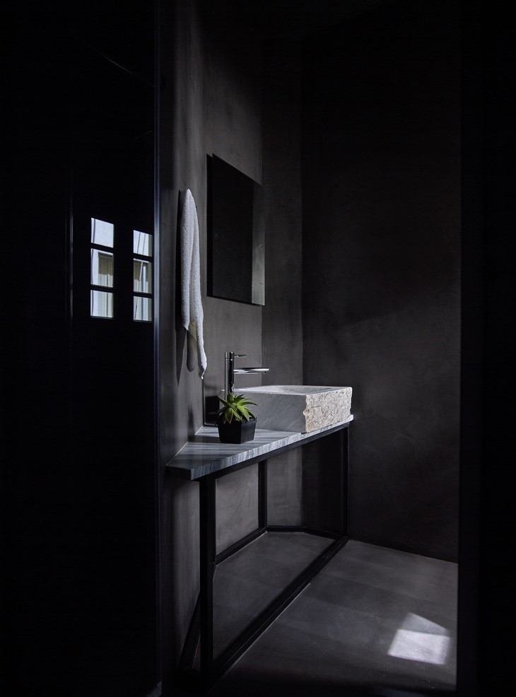 Archisearch - In[n] Athens, bathroom / Workshop Dionisis Sotovikis