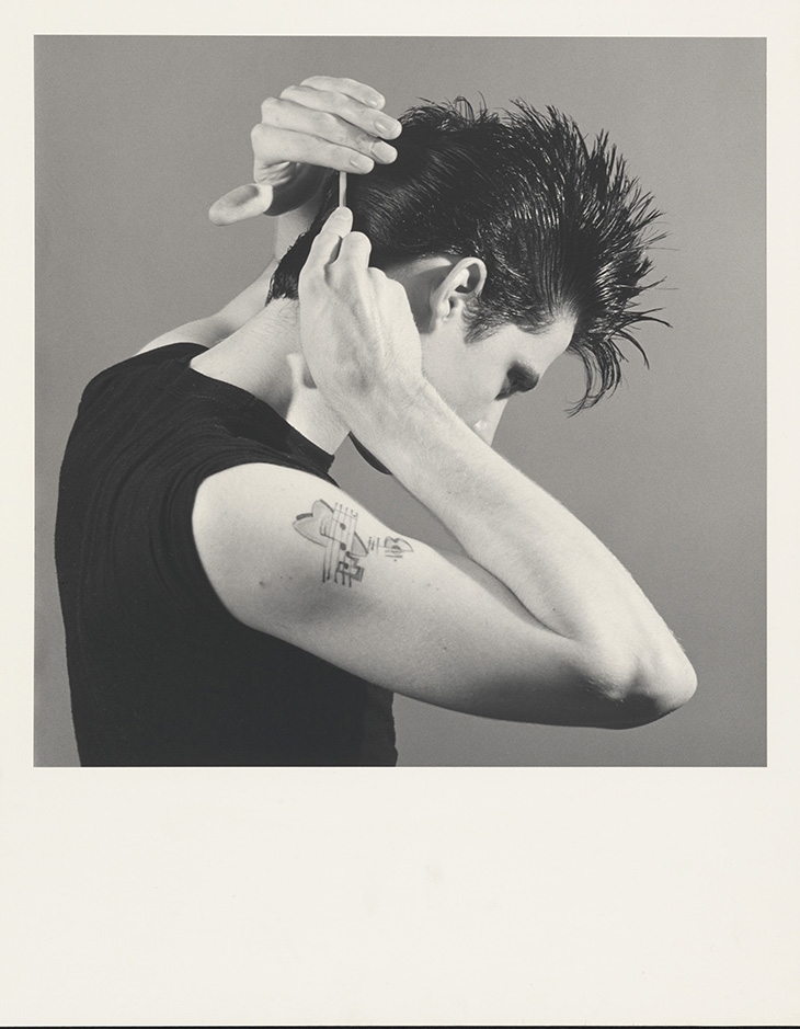 Archisearch - Robert Mapplethorpe, Tim Scott, 1980, Gelatin silver print, Image 35.4x35.5cm (13 15/16 x 14 in.); sheet: 50.5 x 40.3 cm (19 7/8 x 15 7/8 in); mount 50.5 x 40.3cm (19 7/8 x 15 7/8 in.); framed: 64.1 x 61.6 cm (25 1/4 x 24 1/4 in.) Promised Gift of The Robert Mapplethorpe Foundation to The J. Paul Getty Trust and the Los Angeles County Museum of Art L.2012.88.454. (c) Robert Mapplethorpe Foundation