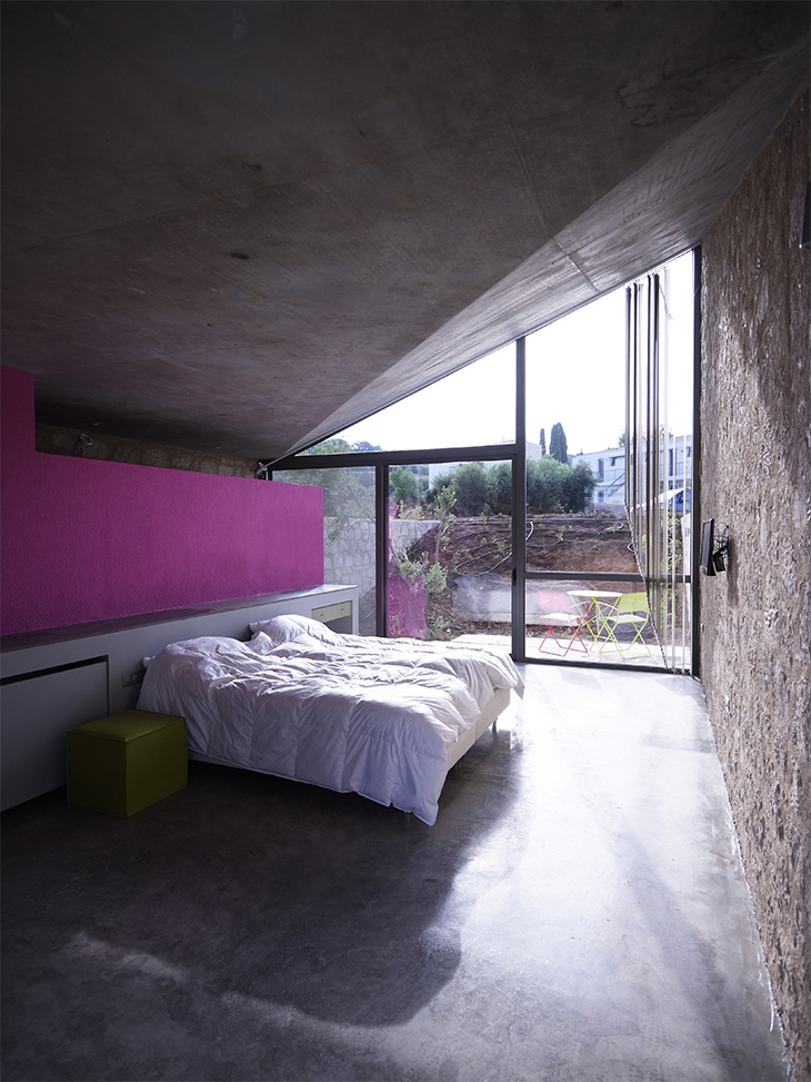 Archisearch - Leivatho Hotel / Leonidas Papalampropoulos