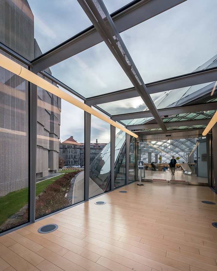 Archisearch PYGMALION KARATZAS CAPTURES THE MANSUETO LIBRARY IN THE UNIVERSITY OF CHICAGO