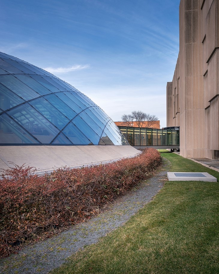 Archisearch PYGMALION KARATZAS CAPTURES THE MANSUETO LIBRARY IN THE UNIVERSITY OF CHICAGO