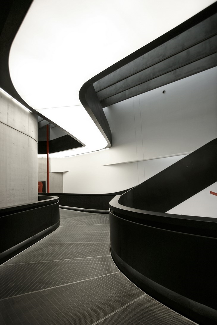 Archisearch - MAXXI Museum by Zaha Hadid Architects / Photography by Mariana Bisti