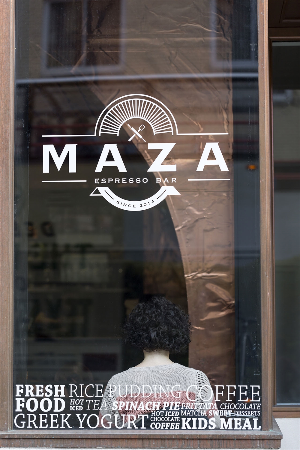 Archisearch ELEFTHERIOS AMBATZIS DESIGNS MAZA ESPRESSO BAR IN MANHATTAN, NY