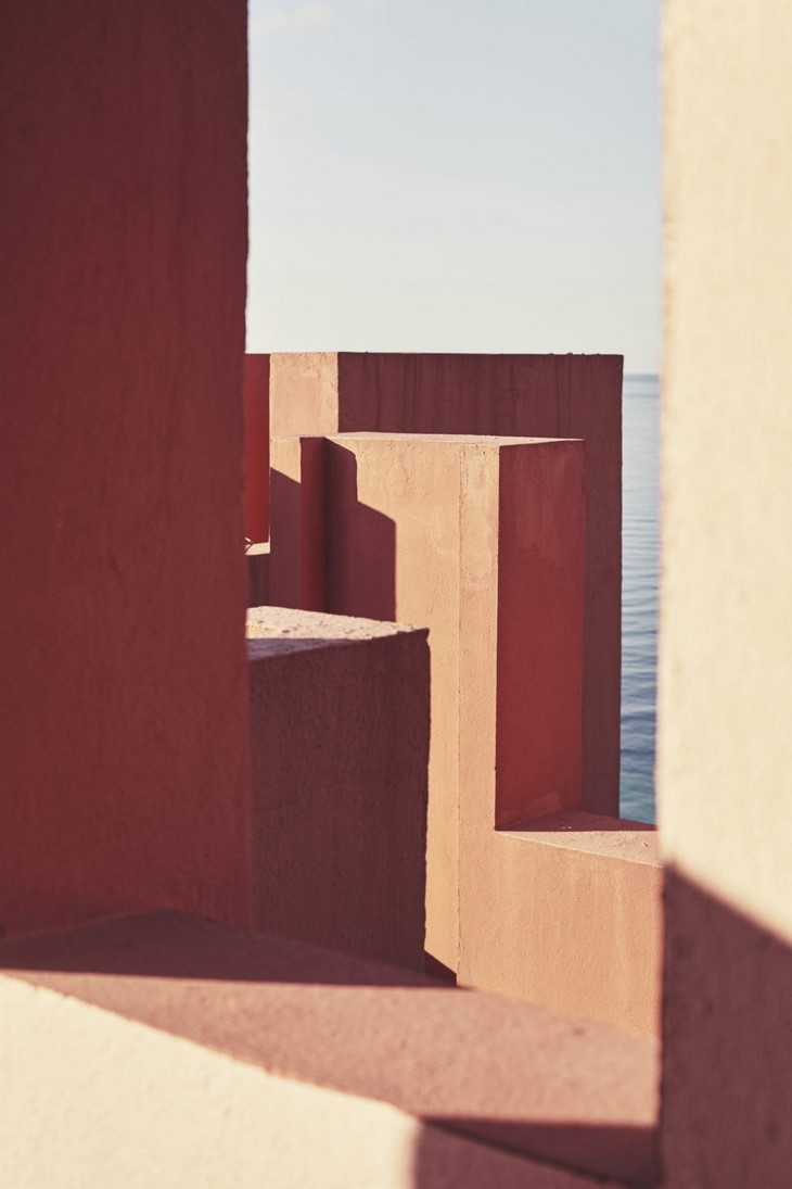 Archisearch - La Muralla Roja / Ricardo Bofill - Taller De Arquitectura