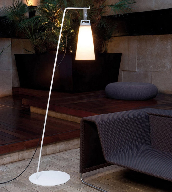 Archisearch - Sasha lighting: Outdoor lamp made by Roto Moulding process and casted aluminium. Floor, pendant, wall and ceiling aplication.