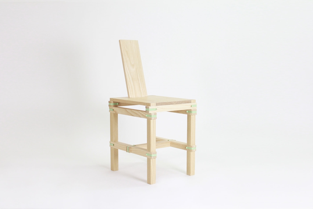 Archisearch NOMADIC CHAIR: A TEMPORARY CHAIR FOR ONE PERSON BY JORGE PENADÉS