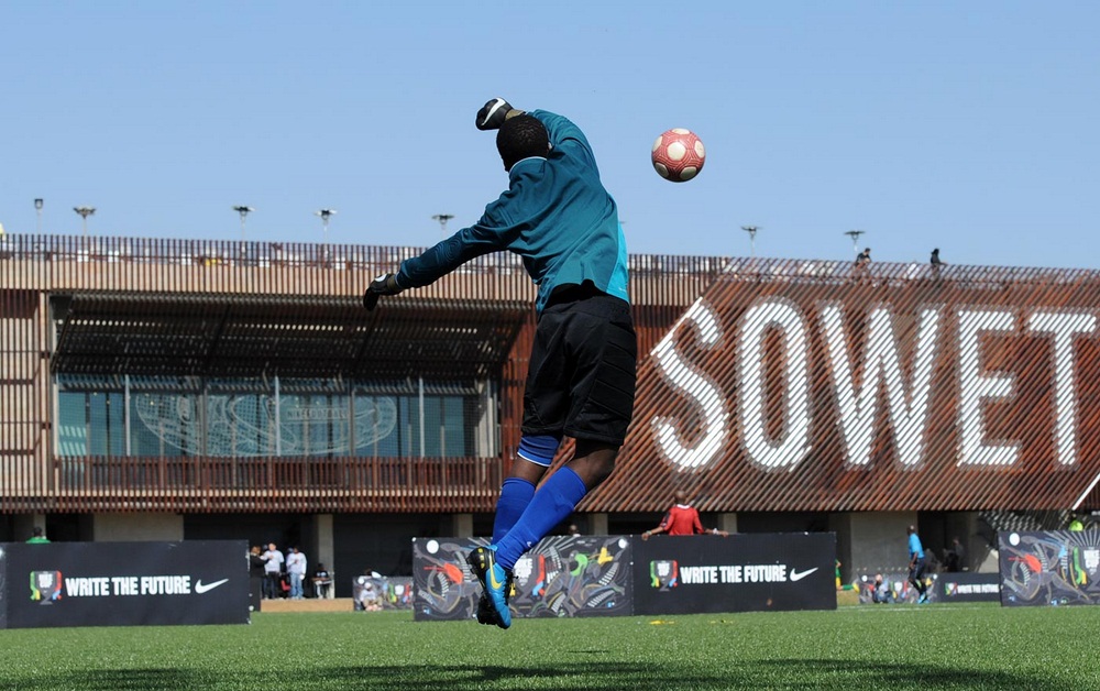 Archisearch NIKE FOOTBALL TRAINNING CENTRE / 2010 / SOWETO / SOUTH AFRICA