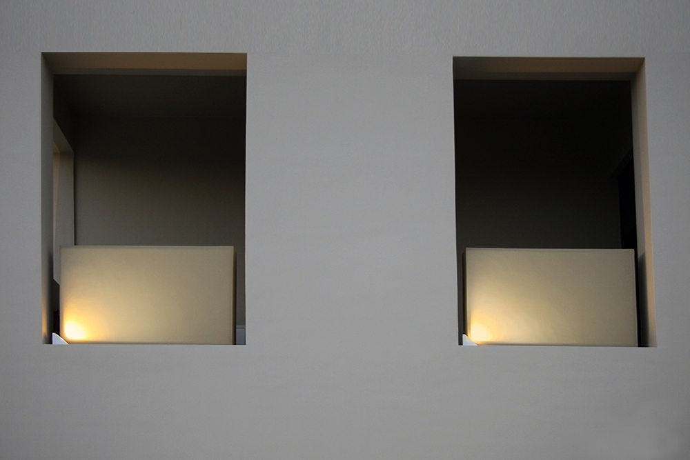 Archisearch - OKAPI DESIGN AN INNOVATIVE TRIANGULAR LIGHTING SUITABLE FOR CORNERS