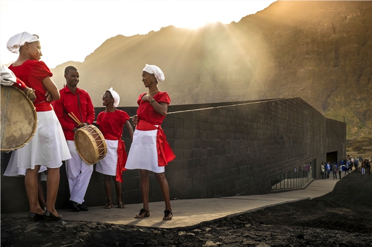 Archisearch - OTO ARCHITECTS WIN THE 1RST PRICE WITH THE PNF HEAD OFFICE BUILDING IN ILHA DO FOGO NATURAL PARK IN CAPE VERDE