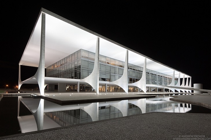 Archisearch ANDREW PROKOS WINS THE 2013 INTERNATIONAL PHOTOGRAPHY AWARDS WITH THE SERIES 'NIEMEYER'S BRASILIA'