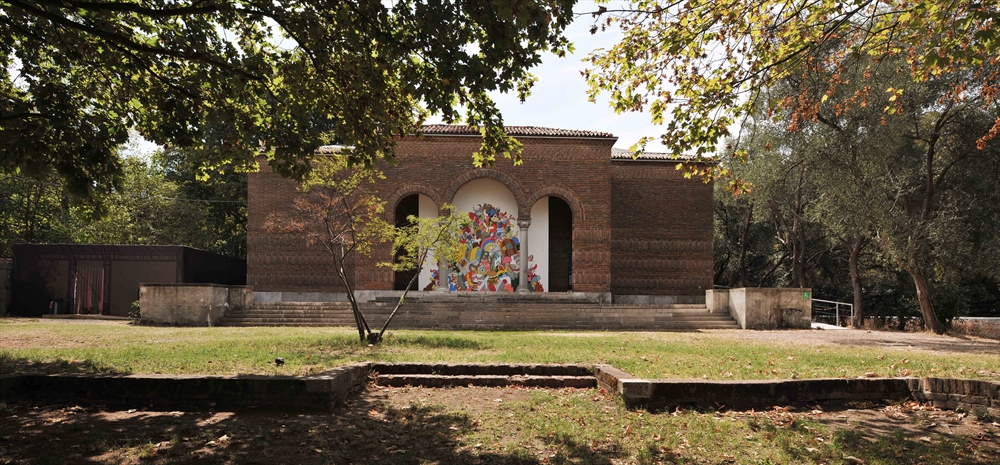 Archisearch - ΟΙ ΕΠΙΜΕΛΗΤΕΣ ΤΗΣ 13ης BIENNALE ΑΡΧΙΤΕΚΤΟΝΙΚΗΣ ΑΝΝΑ ΣΚΙΑΔΑ & ΠΑΝΟΣ ΔΡΑΓΩΝΑΣ ΑΠΑΝΤΟΥΝ ΣΤΑ ΕΡΩΤΗΜΑΤΑ ΤΩΝ ΚΑΤΕΡΙΝΑ ΚΟΤΖΙΑ & ΚΟΡΙΝΑ ΦΙΛΟΞΕΝΙΔΟΥ