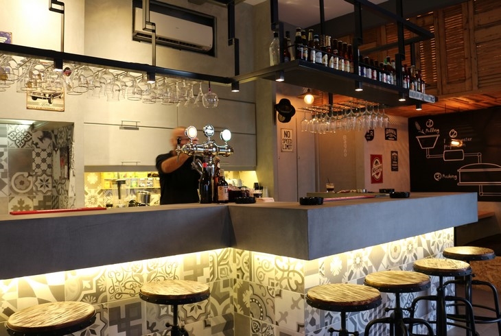 Archisearch - Persiana Beer & Grill Bar in Lakki of Leros / Design by Ηomeproperty 