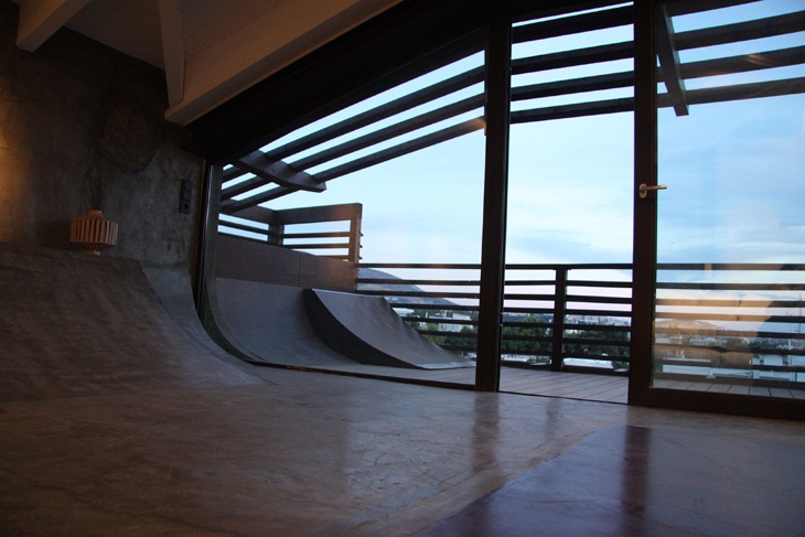 Archisearch - ramp house, Αθήνα / Νάνσυ Ψαράκη ( Αrchivirus )
