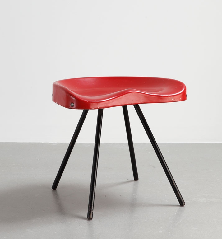 Archisearch - Stool N°307, 1951 Steel tube, pressed aluminum sheet, wood clogs Collection Laurence and Patrick Seguin (c) Galerie Patrick Seguin