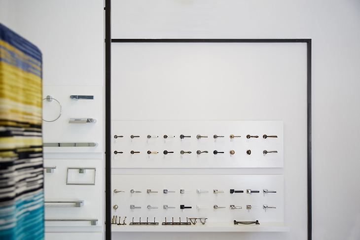 Archisearch DIPPED IN WHITE: POMOLO - A BOUTIQUE SHOP IN MYKONOS BY KRAMA ARCHITECTS