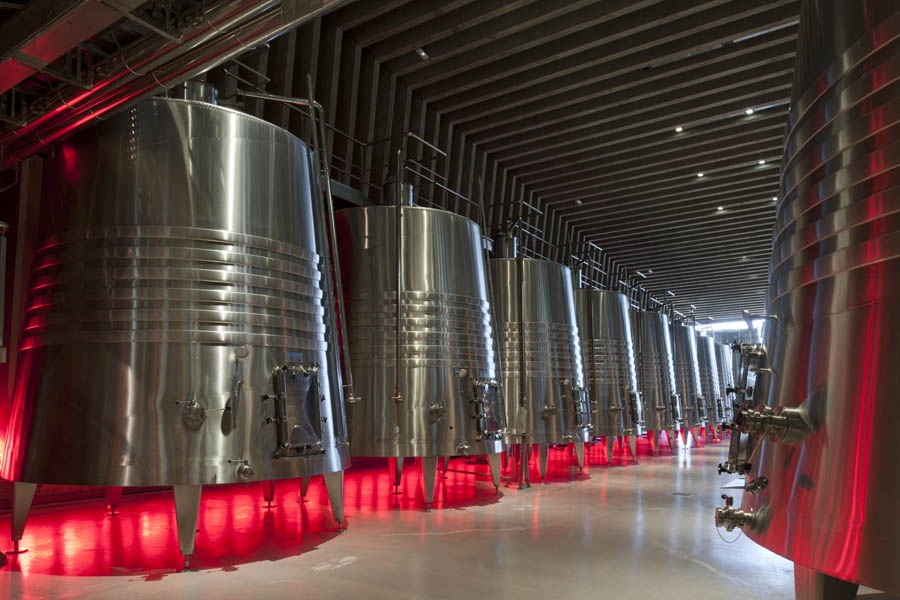 Archisearch - Portia Wineries | Nigel Young / Foster + Partners