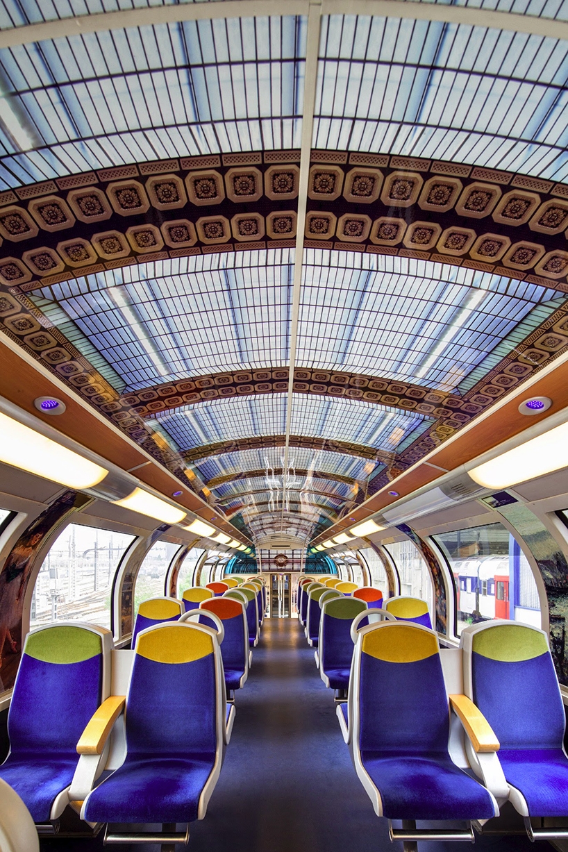 Archisearch - French public trains turn into fascinating mobile art museums