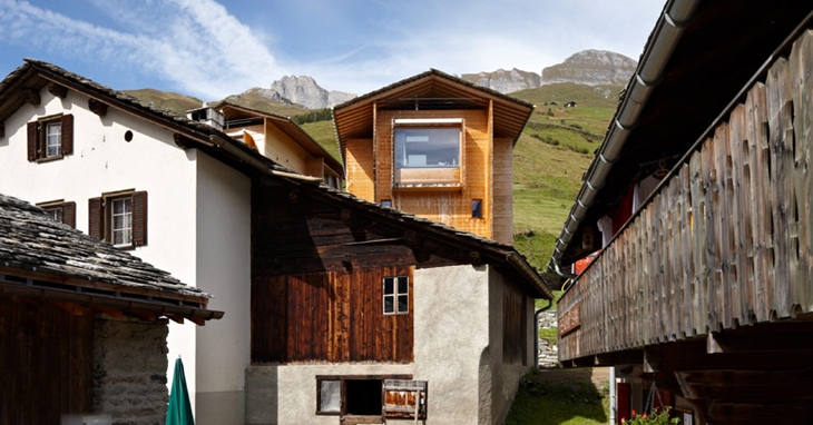 Archisearch ANNALISA AND PETER ZUMTHOR'S TIMBER HOUSES IN LEIS, VALS